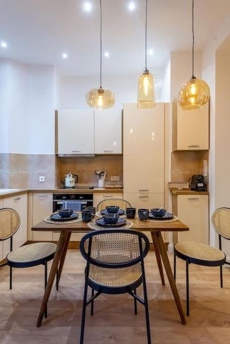 ניס Superb 2P Of Standing, All Comfort, Perfect Locati מראה חיצוני תמונה
